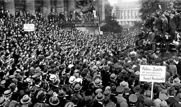 Hände weg von Sowjetrußland! Kundgebung in Berlin, 1919