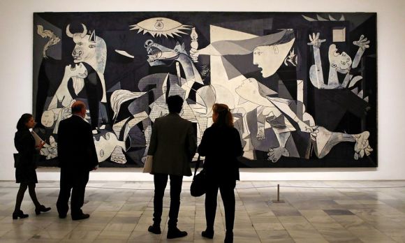 Vor Pablo Picassos „Guernica“